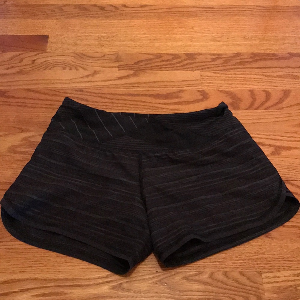 Lululemon pace shorts